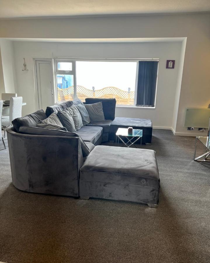 Sea View Lavish Apartment Sky Tv Whirlpool Bath Huge Balcony Newly Refurbished Бридлінгтон Екстер'єр фото