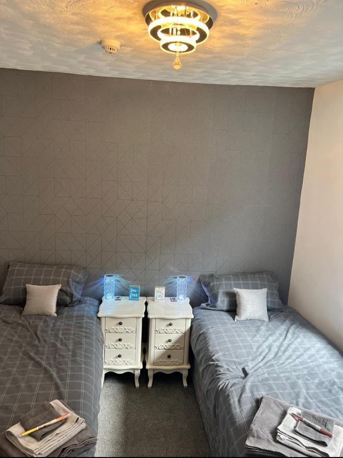 Sea View Lavish Apartment Sky Tv Whirlpool Bath Huge Balcony Newly Refurbished Бридлінгтон Екстер'єр фото